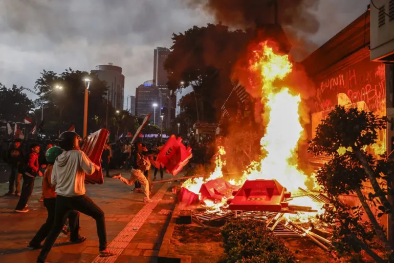 Three Dead as Indonesia’s Anti-Government Protests Turn Deadly